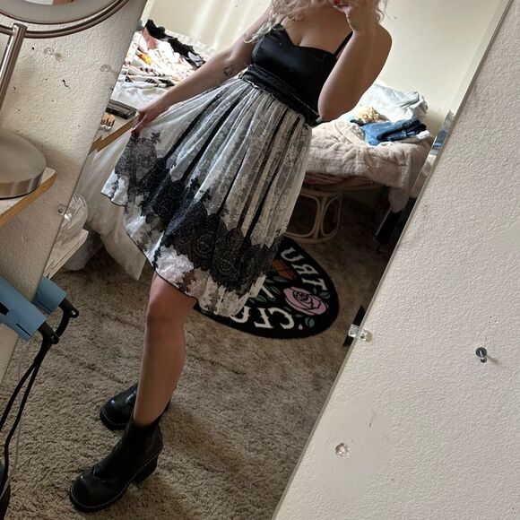 🍄 Wednesday Addams style emo/whimsy goth lace black and white dress - Picture 3 of 9